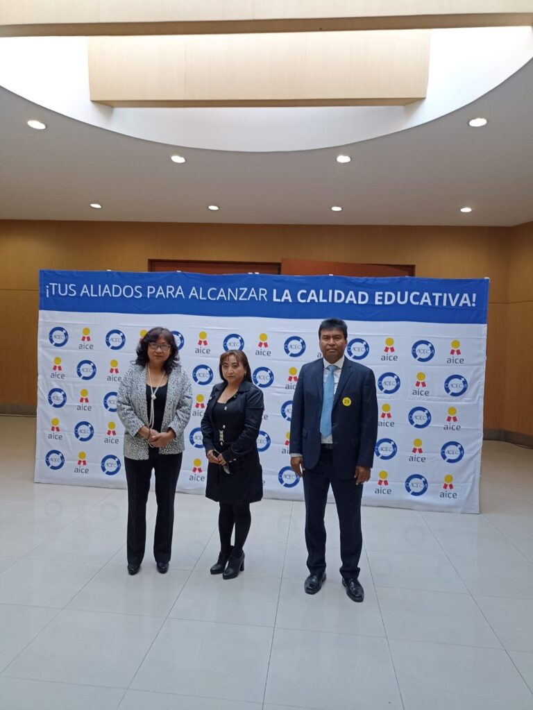 ENTREGA DE RECONOCIMIENTO CACECA